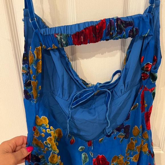 Blue Sleeveless Maxi Dress - Picture 5 of 11